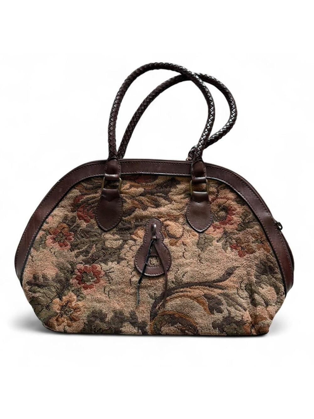 Marlo vintage handbag that features